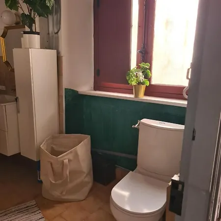 Andersson, Fa Apartmán