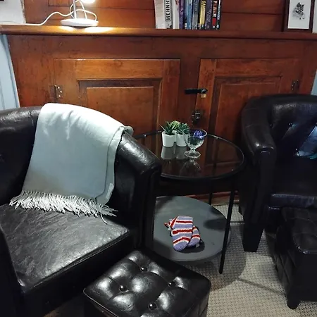 Andersson, Fa Apartmán