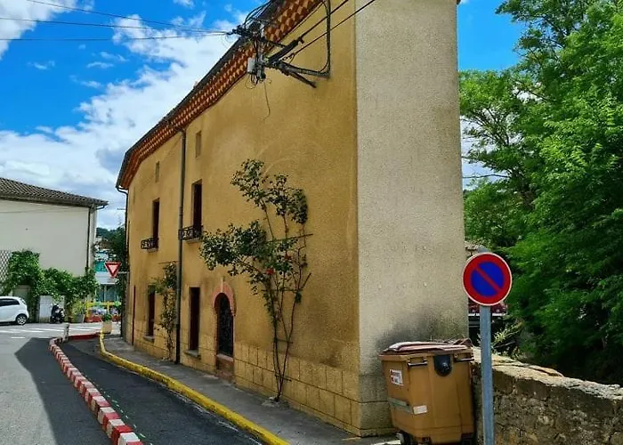 Apartamento Andersson, Fa