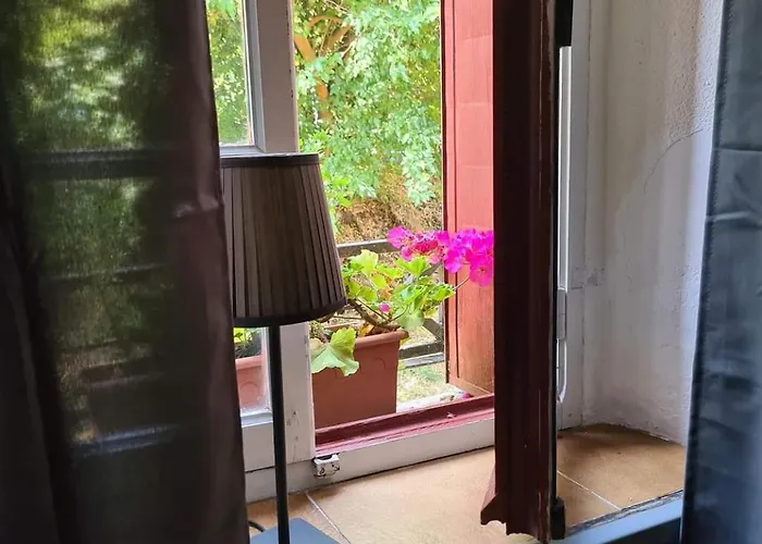 Andersson, Fa Apartamento *